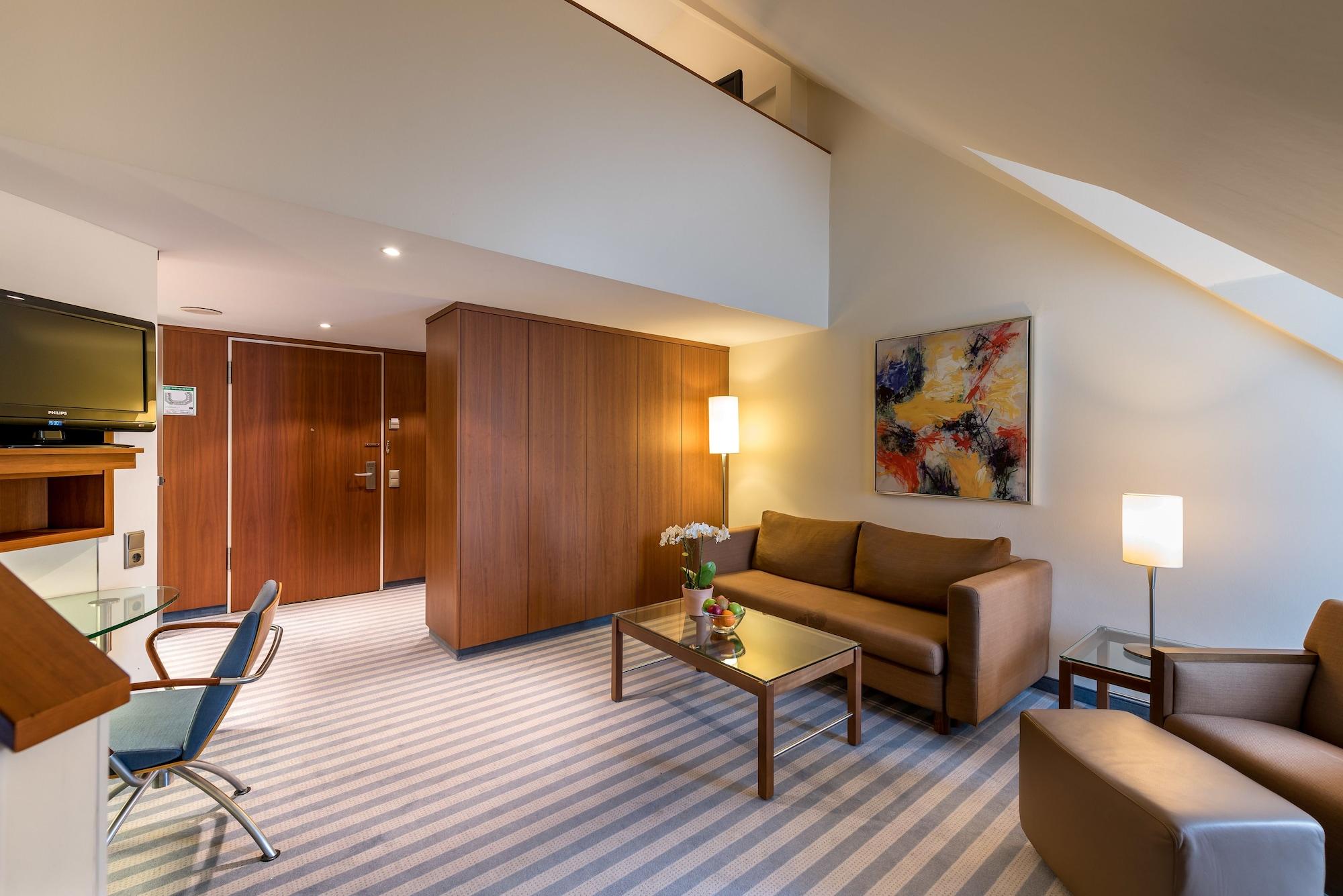 Mercure Hotel Muenchen Airport Фрайзинг Екстериор снимка