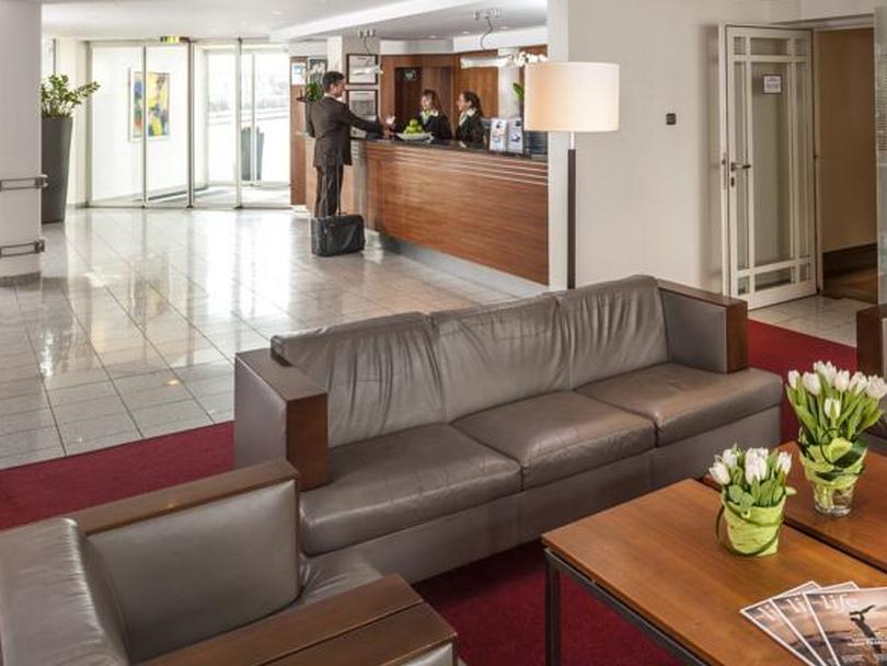 Mercure Hotel Muenchen Airport Фрайзинг Екстериор снимка
