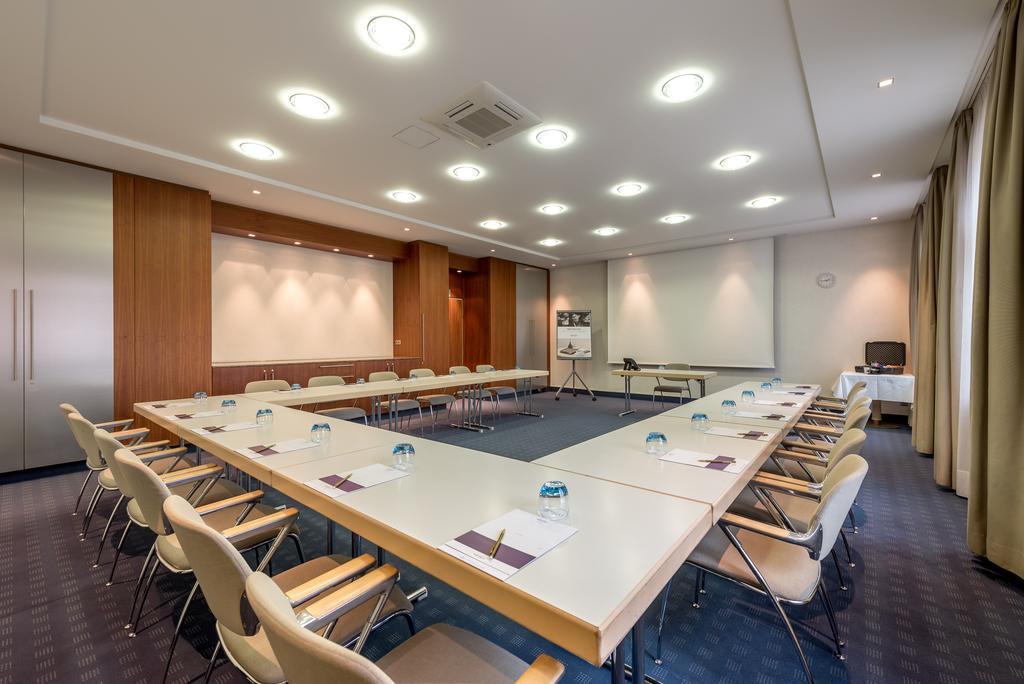 Mercure Hotel Muenchen Airport Фрайзинг Екстериор снимка