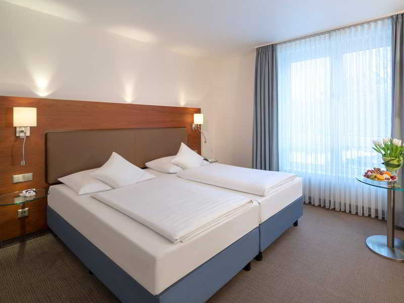 Mercure Hotel Muenchen Airport Фрайзинг Екстериор снимка