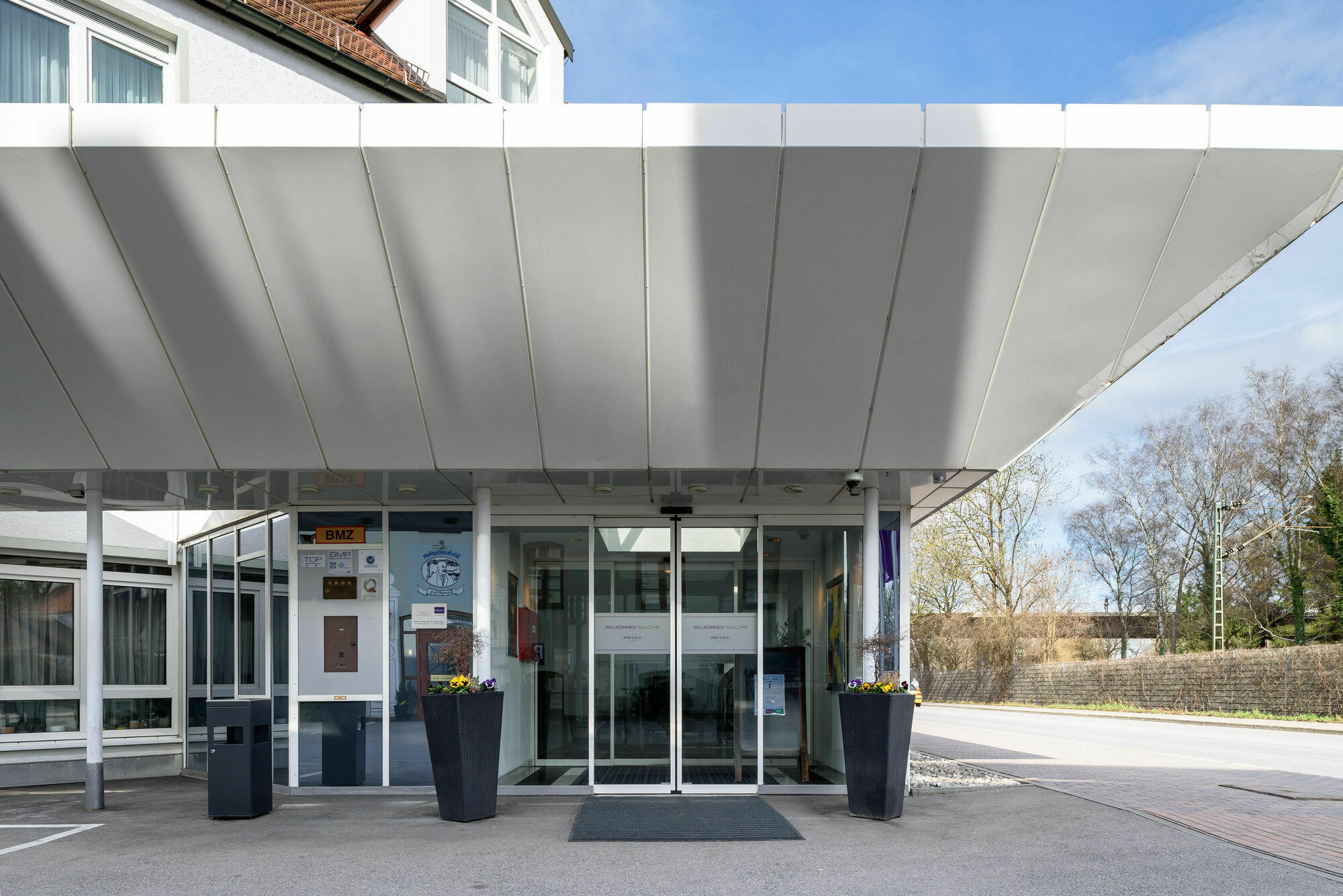 Mercure Hotel Muenchen Airport Фрайзинг Екстериор снимка