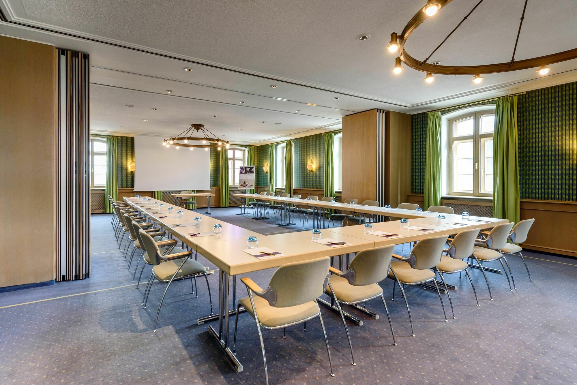 Mercure Hotel Muenchen Airport Фрайзинг Екстериор снимка